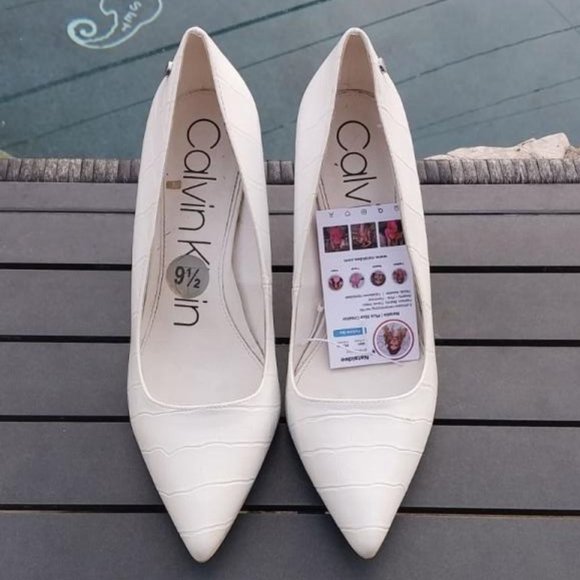 Calvin Kline White Crocodile Pumps 9.5 - Picture 1 of 3
